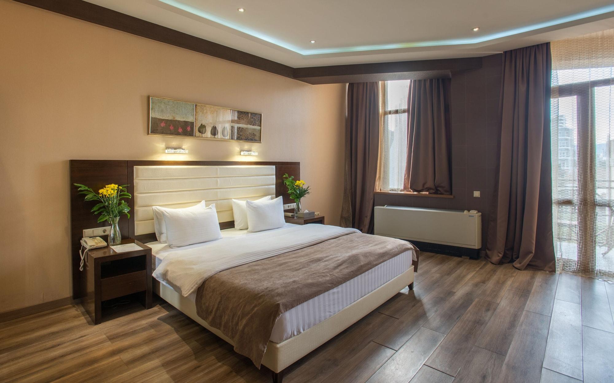 Hotel Orion Tbilisi Exteriör bild