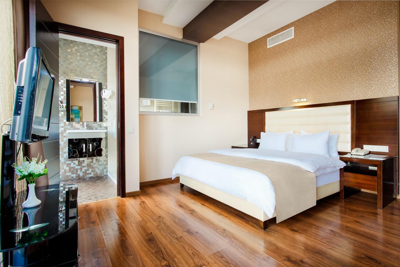Hotel Orion Tbilisi Exteriör bild